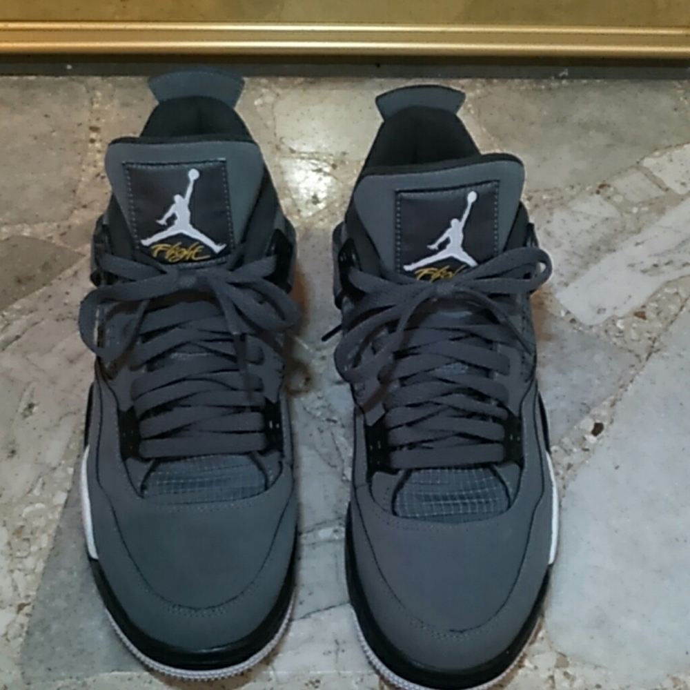 Air Jordan #4